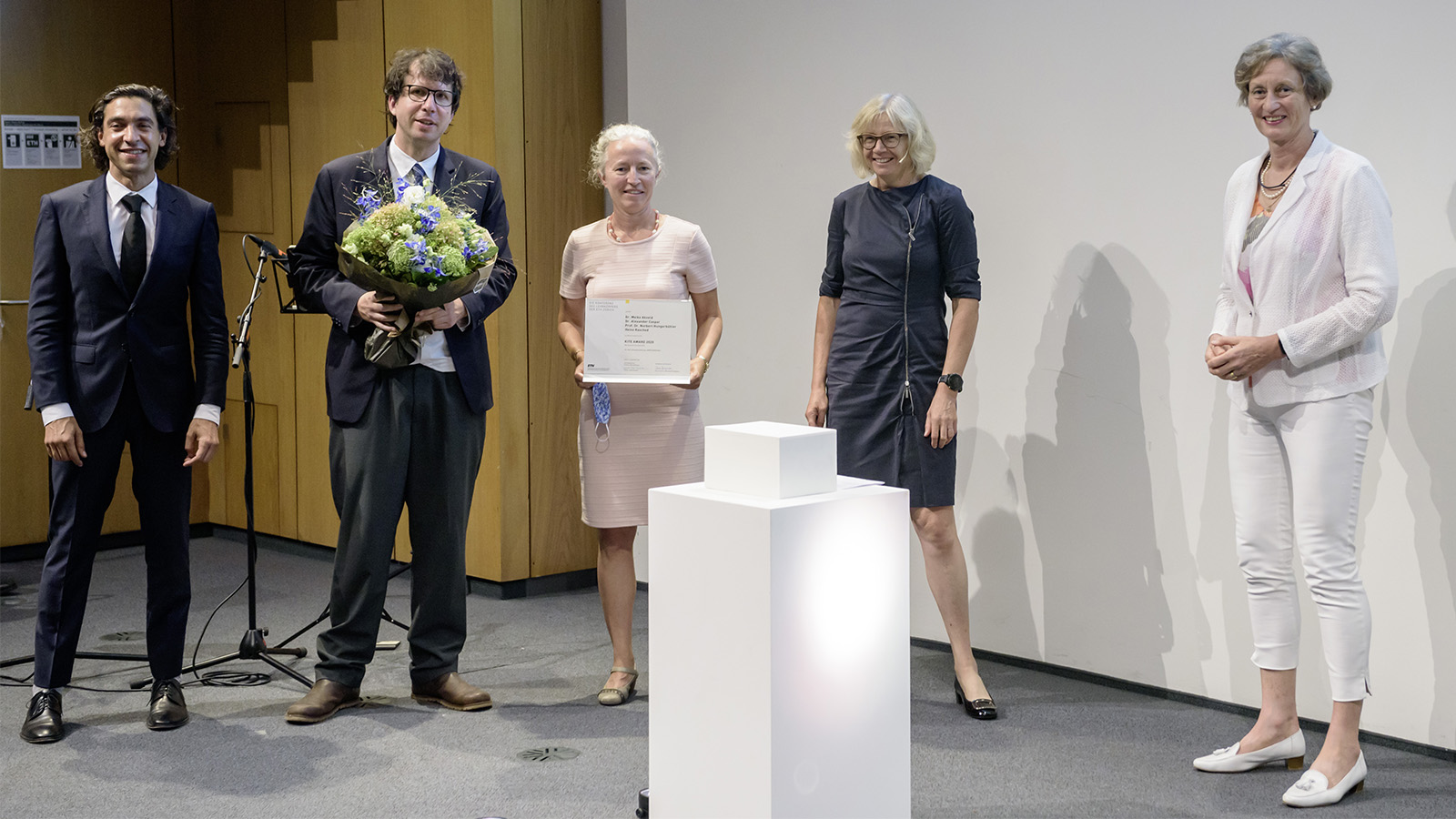 Enlarged view: KITE Award 2020 Heinz Rasched, Alexander Caspar, Meike Akveld, Ulrike Lohmann, Sarah Springman